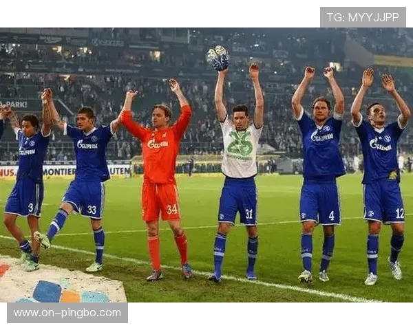 亨利回撤接应主导进攻，关键战撕开对手高位防线